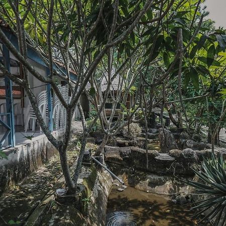 فندق سيرانغفي  Reddoorz Near Pantai Florida Anyer المظهر الخارجي الصورة