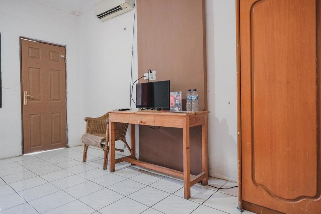 فندق سيرانغفي  Reddoorz Near Pantai Florida Anyer المظهر الخارجي الصورة